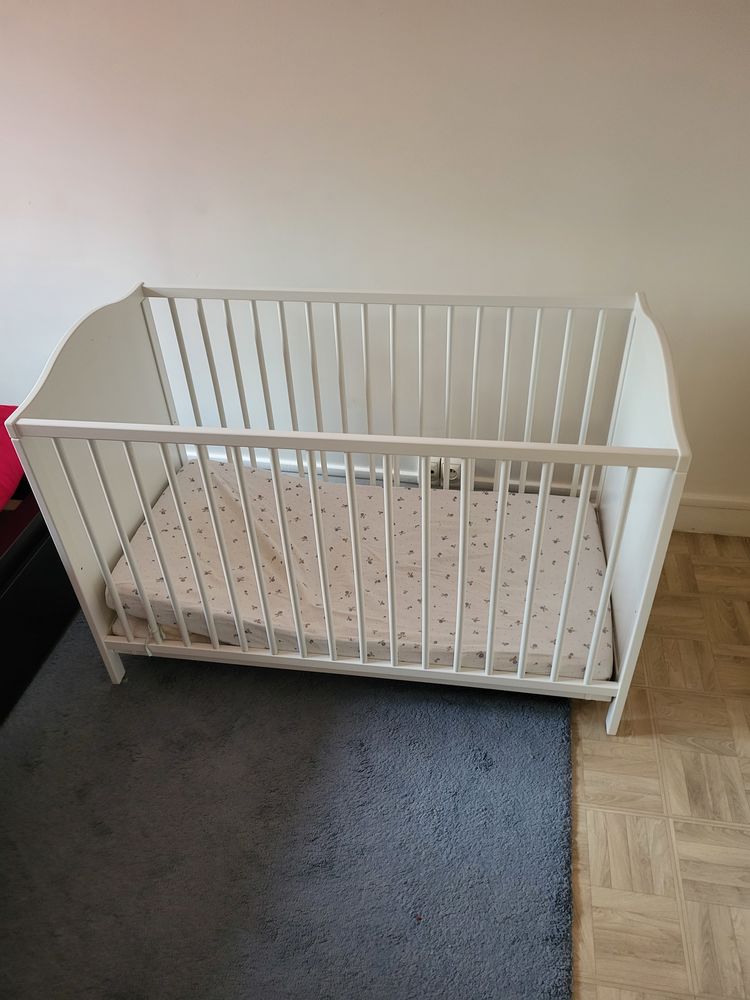 Lit pour b�b� 80 Livry-Gargan (93)