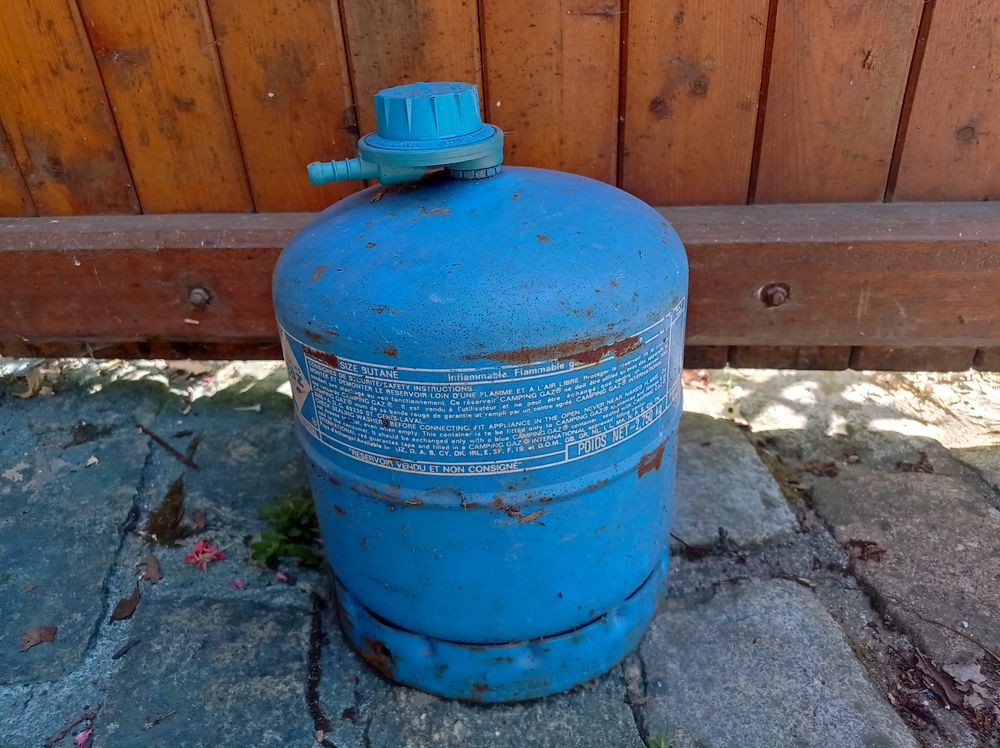 Pour le camping, bouteilles de gaz 25 Panazol (87)