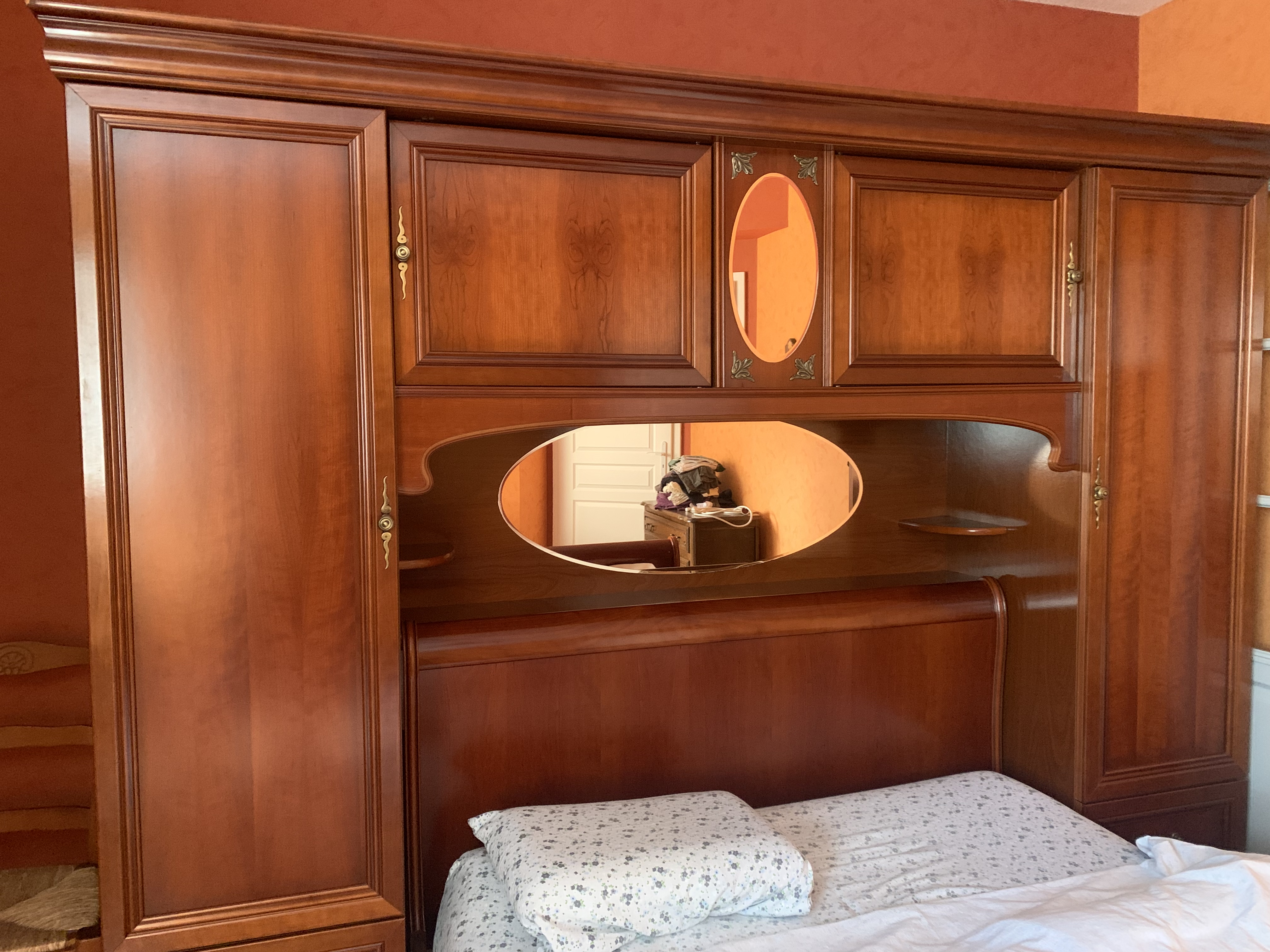 pour une Chambre � coucher un lit pont 160 Obernai (67)