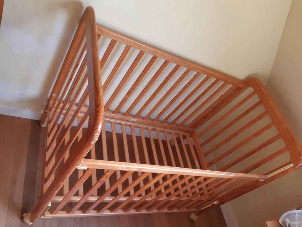 lit  pour   enfant 0 M�r-de-Bretagne (22)