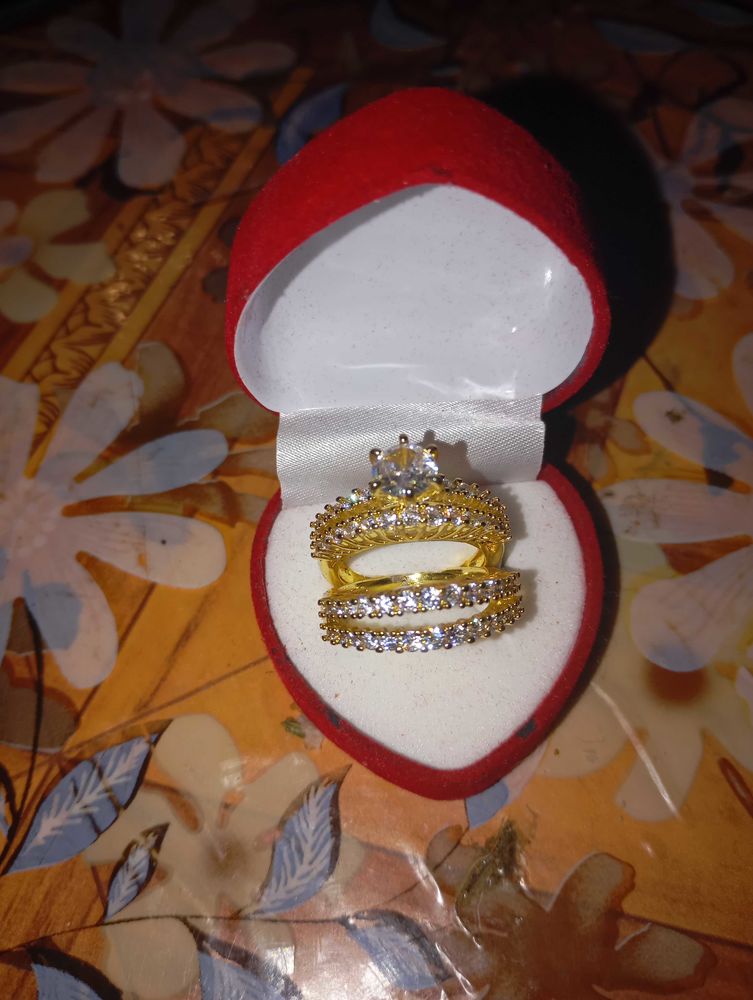 pour femmes bo�te de bagues en plaqu� or 14k. 160 Strasbourg (67)