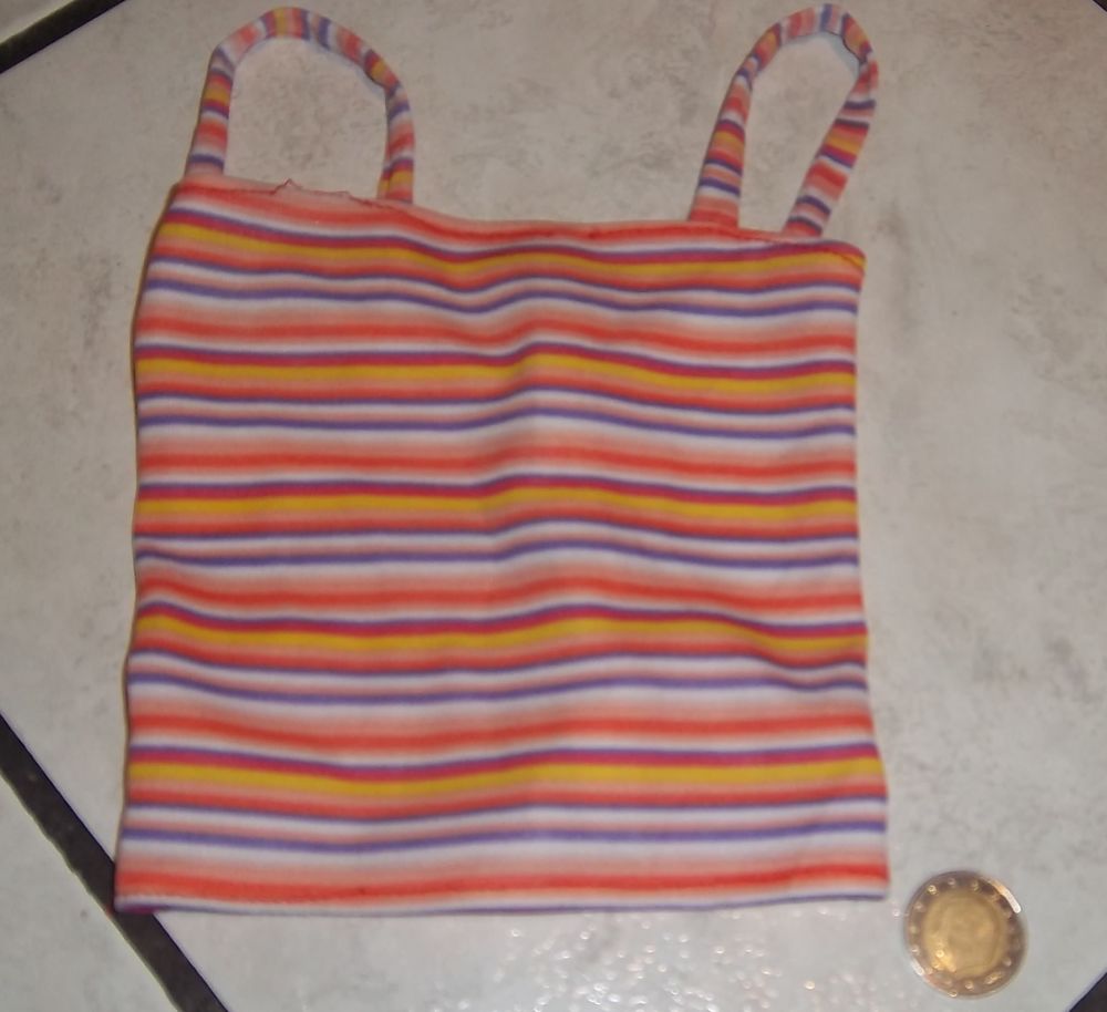 Top pour grande poup�e 1 Colombier-Fontaine (25)