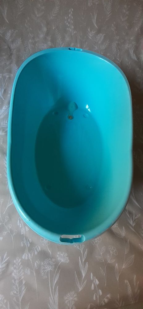 LOT POUR LA TOILETTE 12 Paulhan (34)