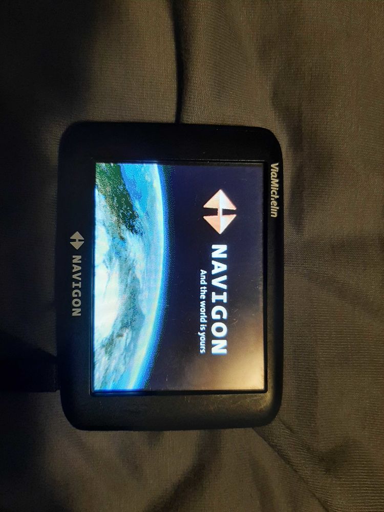 gps pour voiture la marque navigon 80 Biarritz (64)