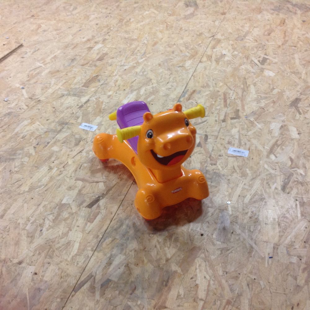 pousse pousse troteur hippo mobil  des 9 mois 20 P�rigneux (42)