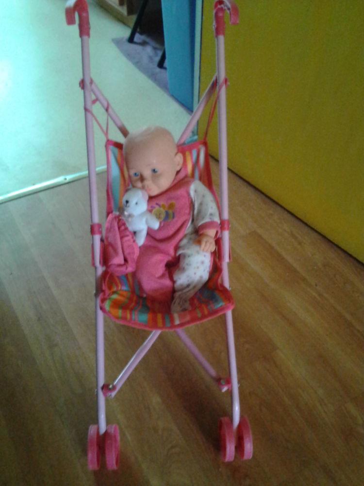 Poussette et b�b� 15 La Celle-Saint-Cloud (78)