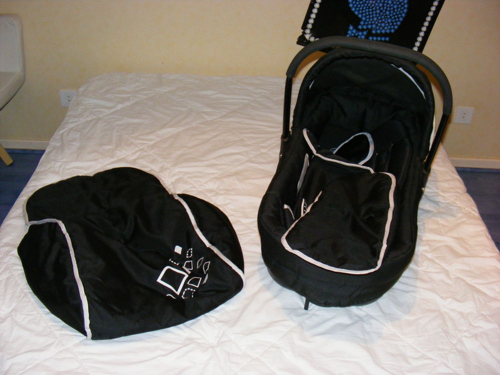 Poussette  BEBE 50 Saint-Sim�on-de-Bressieux (38)