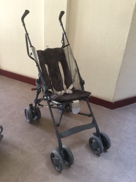 Poussette canne l�g�re id�ale pour transports 60 Paris 16 (75)