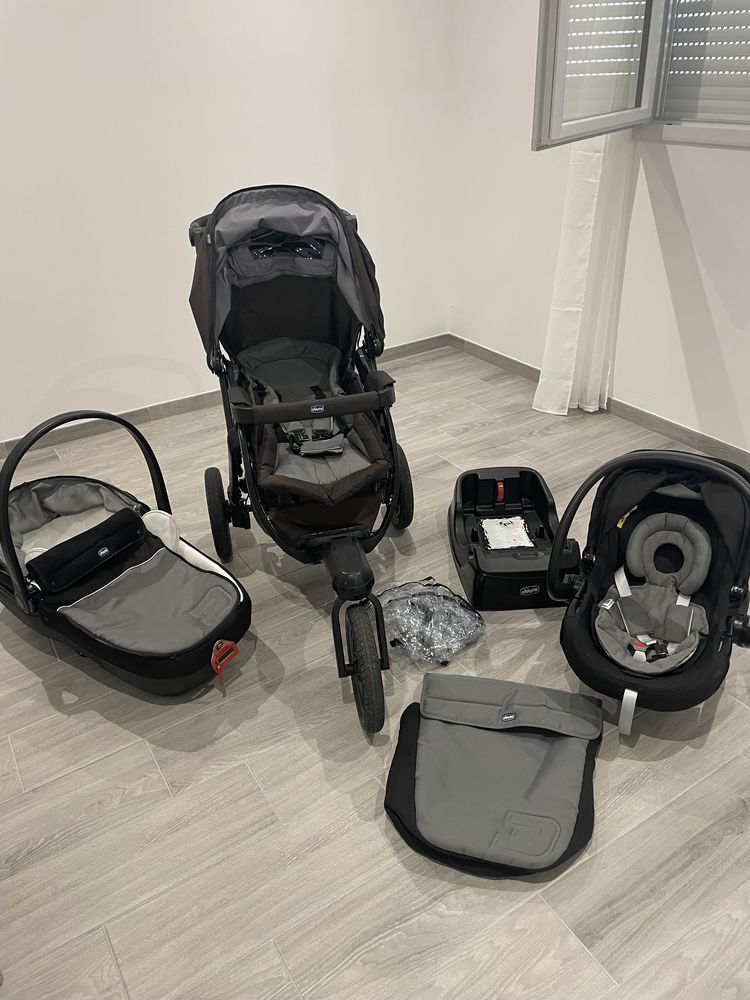 Poussette chicco activ3 300 Jouy-le-Potier (45)