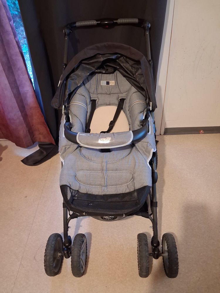 Poussette combi 45 Montaigu (85)