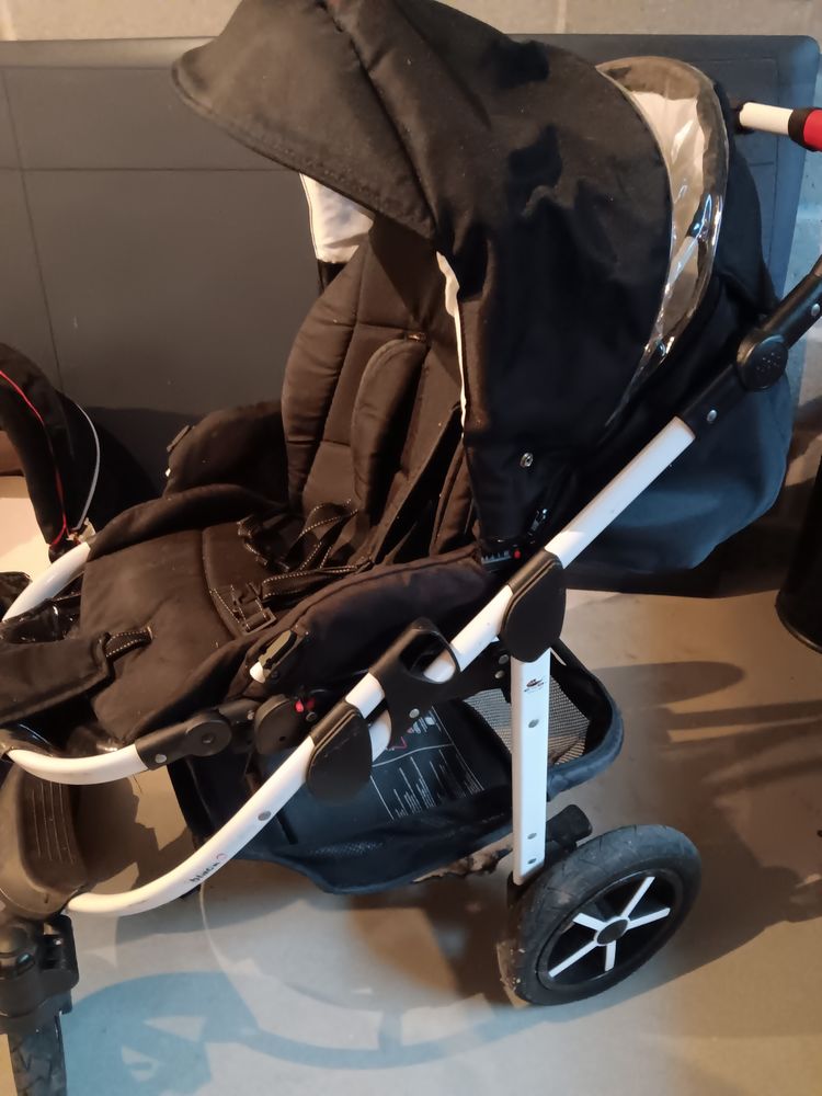 POUSSETTE COMBINEE 2 EN 1 75 Chaingy (45)