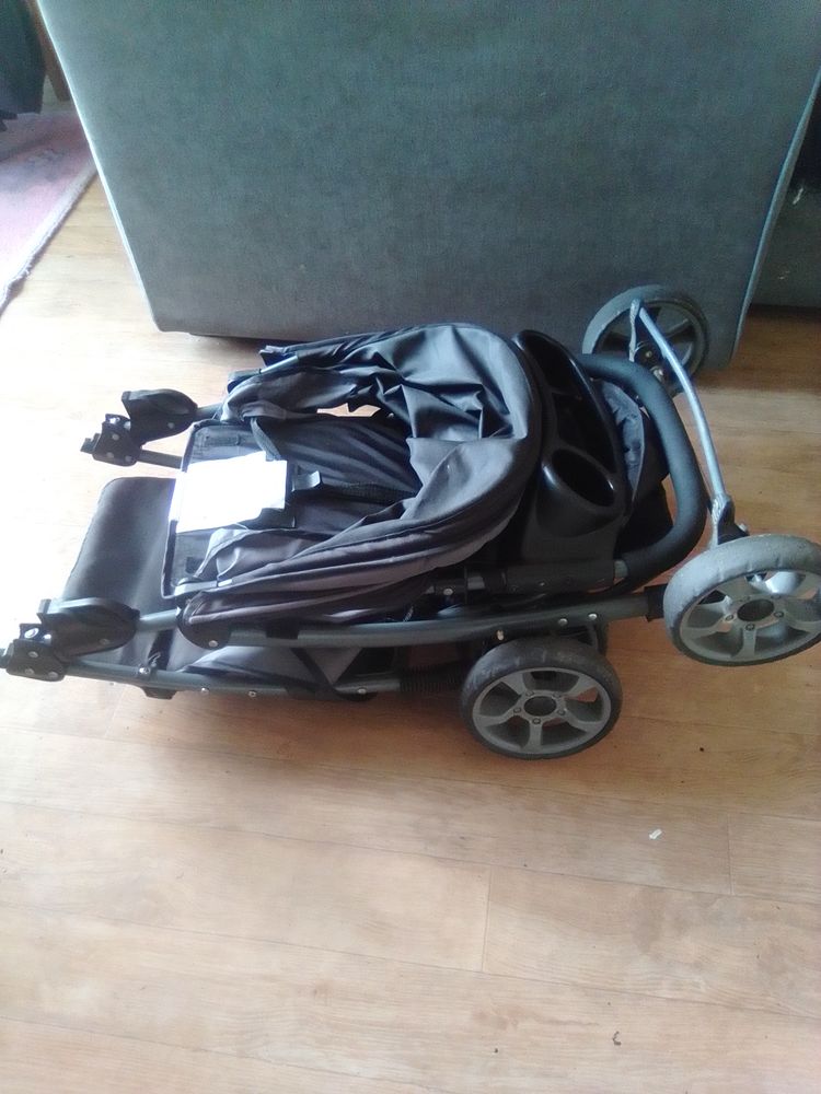 Poussette Compacte Team Tex comme neuve poids 5 kg 
0 Chartres-de-Bretagne (35)