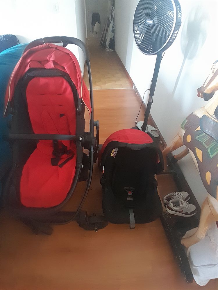 Poussette et son cosy 150 Saint-Denis (97)