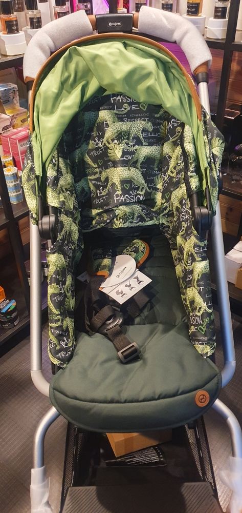 Poussette Cybex EESY S Trust limit�e �dition NEUVE 180 Ch�cy (45)