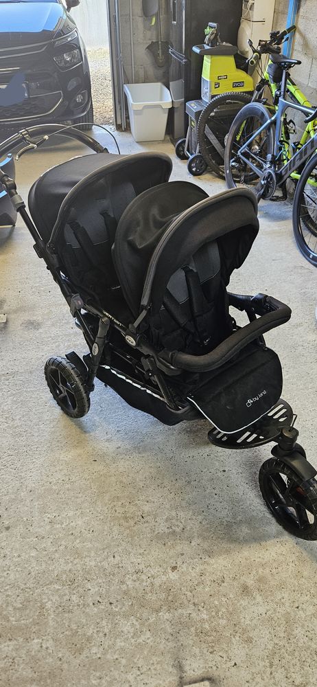 Poussette double JANE 400 Uchaux (84)