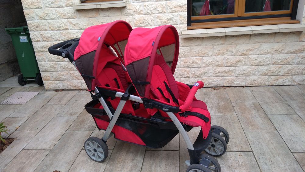 Poussette double et mat�riel de pu�riculture 0 Le Bouscat (33)