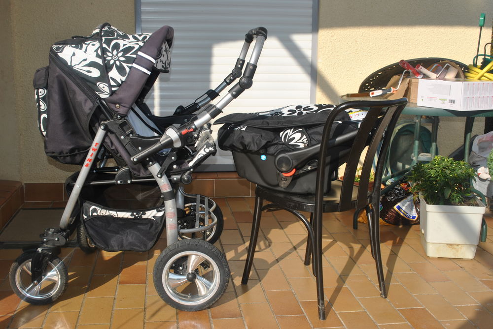 poussette double 300 Saint-Est�ve (66)