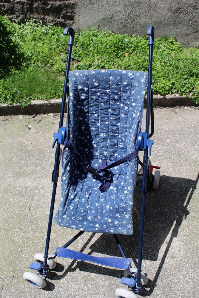 Poussette enfant 10 Combourg (35)