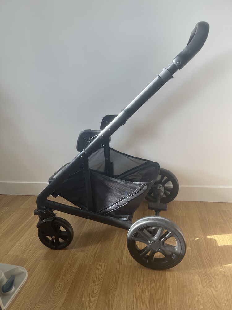 Poussette joie chrome 215 Ingr� (45)