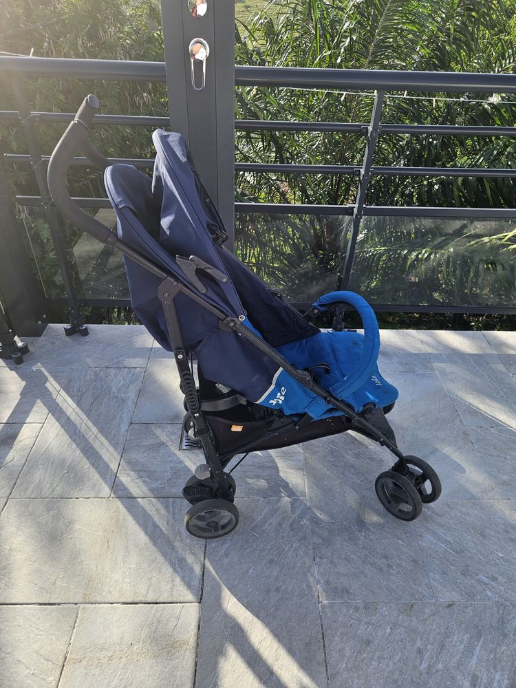 Poussette marque joie 40 Rivi�re-Sal�e (97)