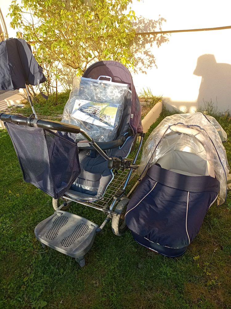 Poussette et nacelle. 23 Marigny-le-Ch�tel (10)