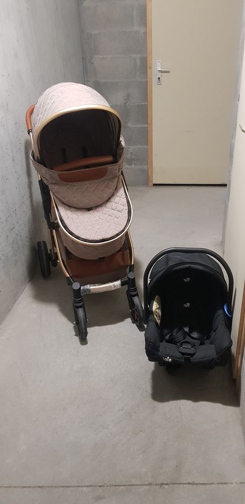 Poussette et si�ge voiture b�b� 70 Annemasse (74)