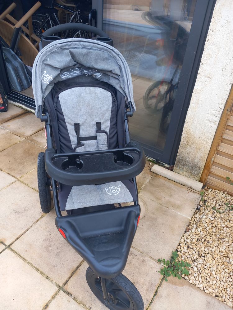 Poussette et si�ges auto �tat impeccable 0 Puy-l'�v�que (46)