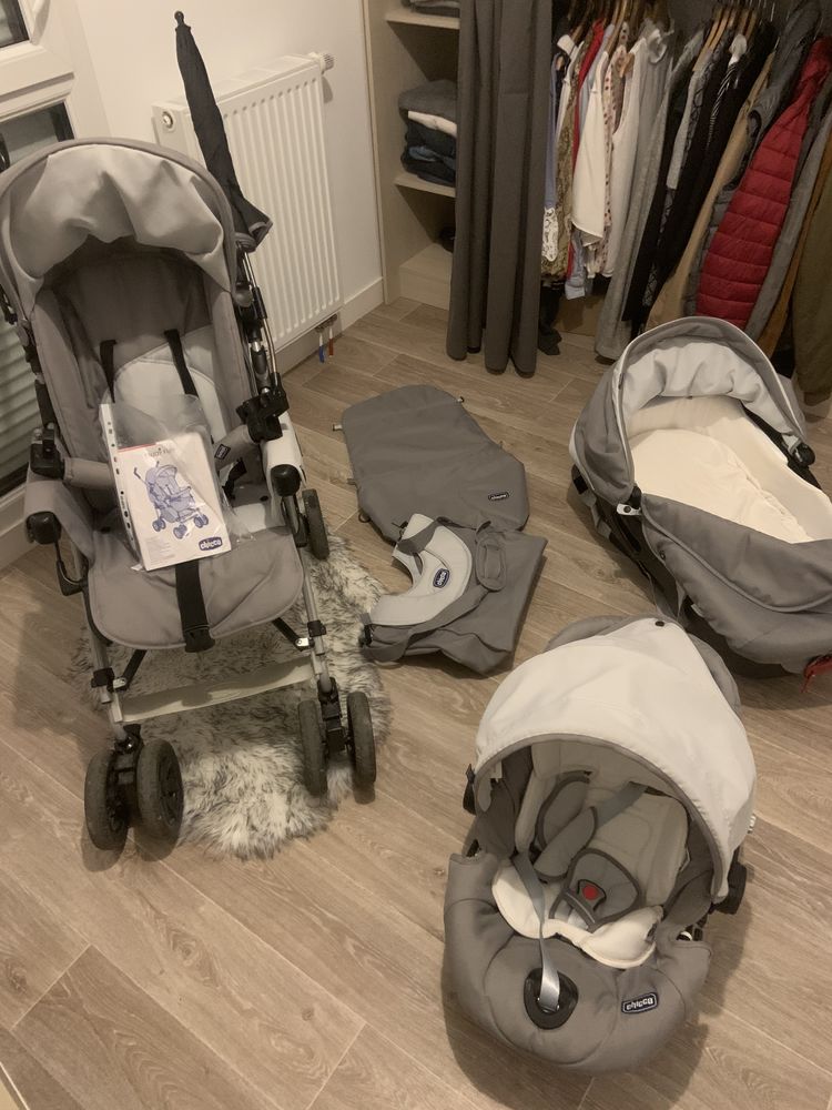Poussette trio chicco �tat proche du neuf 240 Bourgu�bus (14)