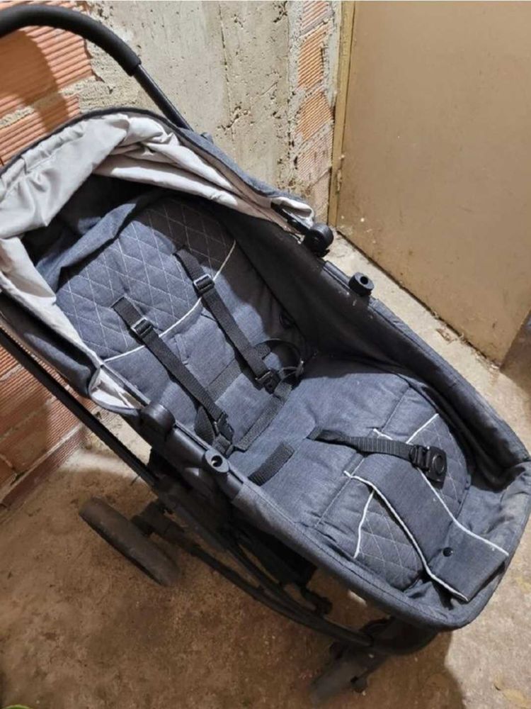 poussette trio 150 L'Isle-sur-la-Sorgue (84)