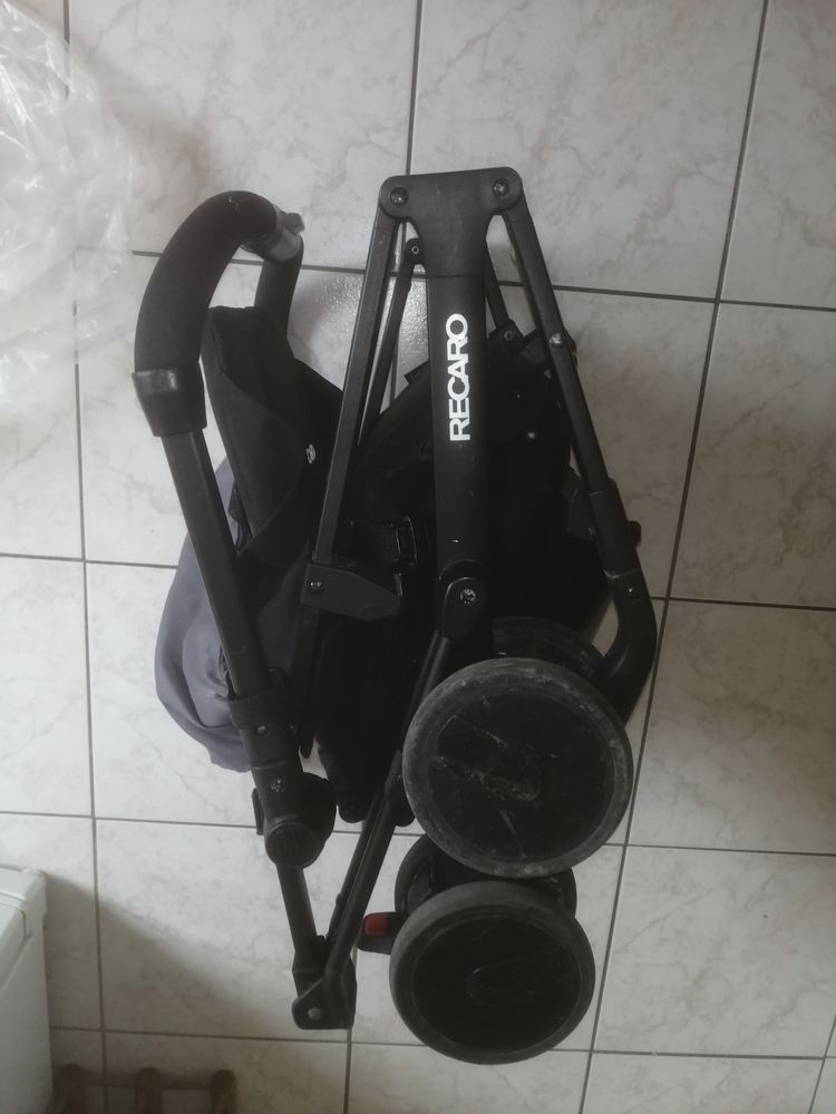 Poussette 45 Caissargues (30)