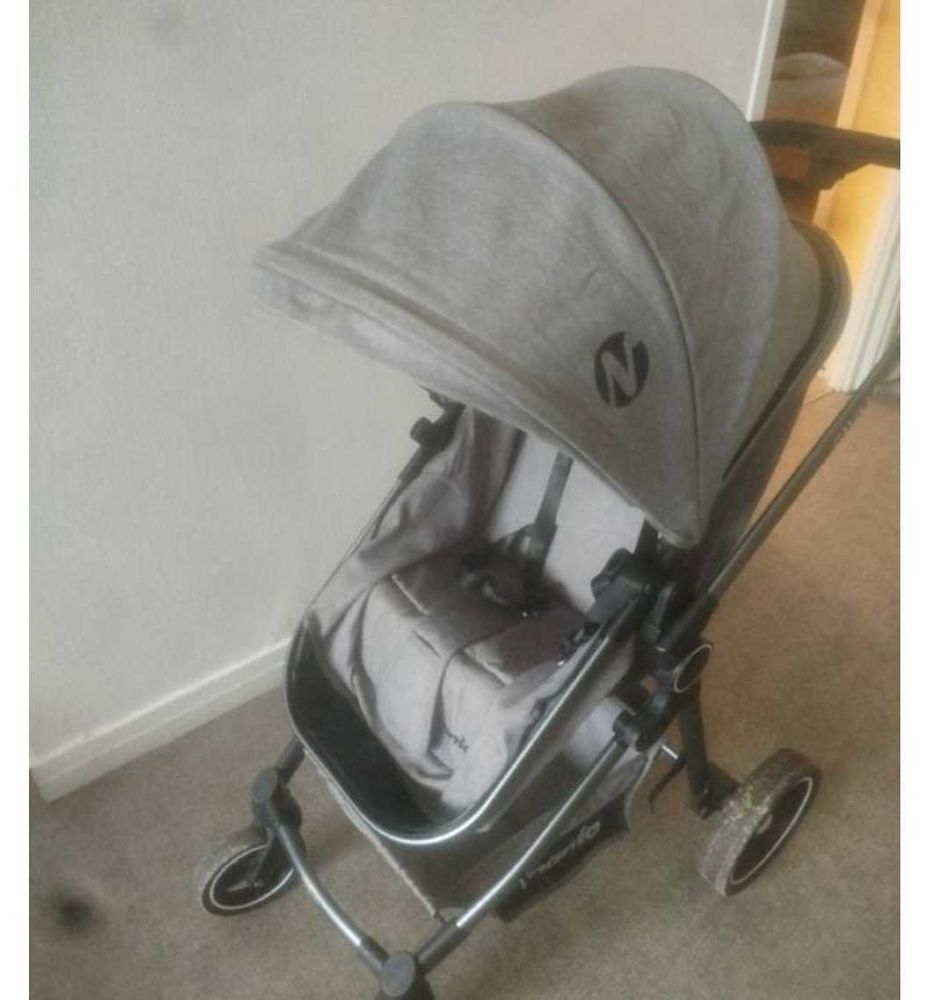 poussette 30 Lorient (56)