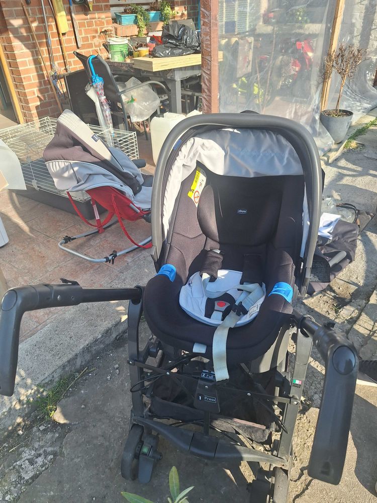 poussette 110 Fenain (59)