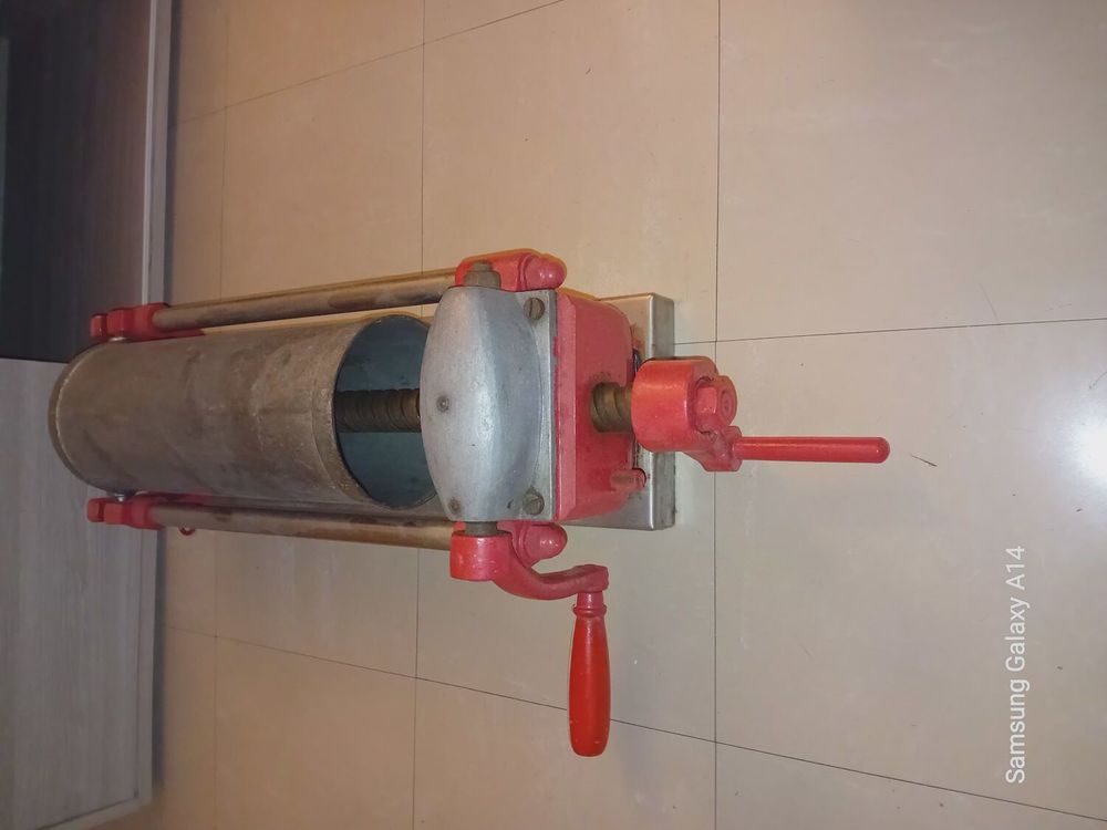 Poussoir � saucisse 300 Ermont (95)