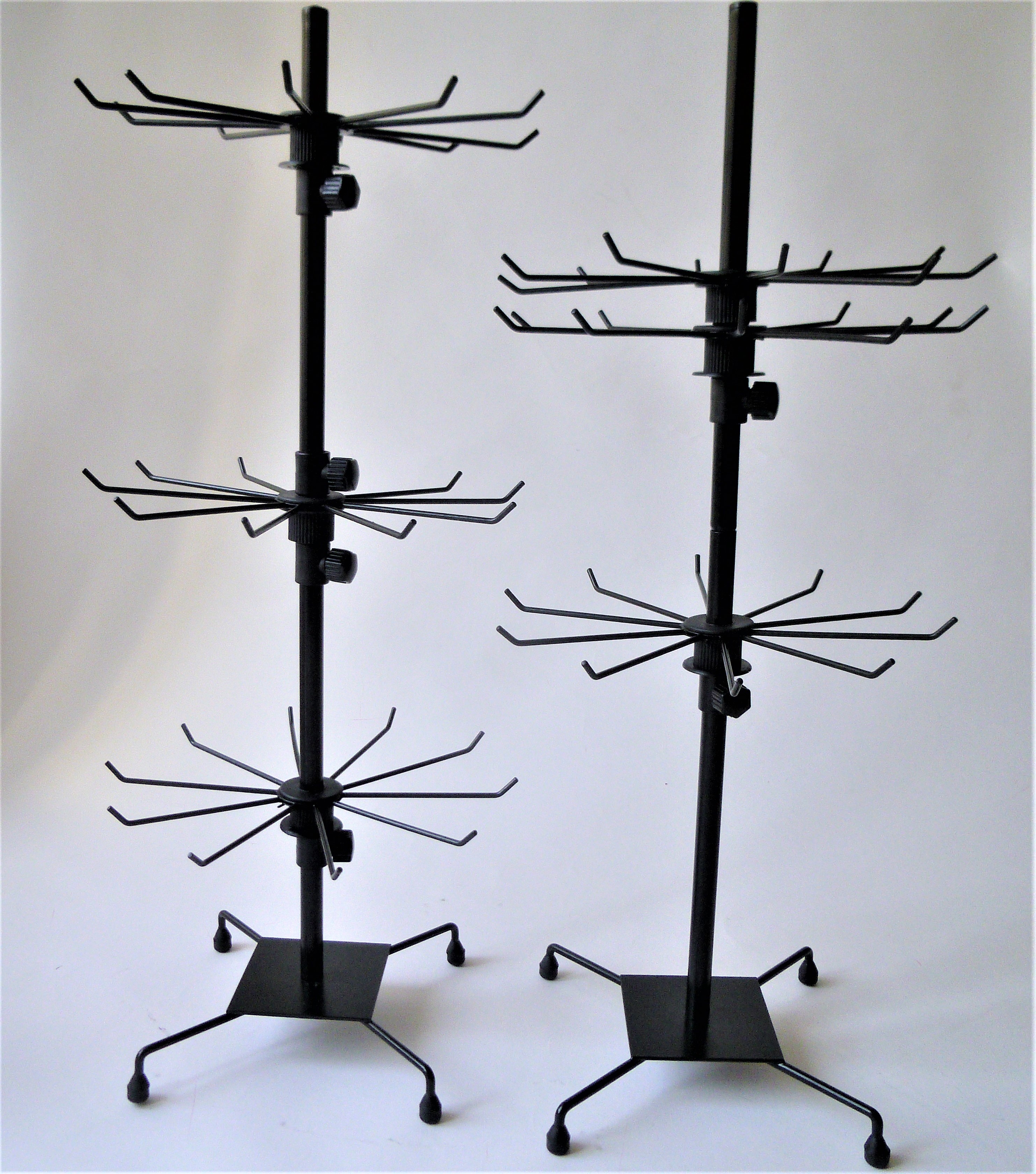 PRESENTOIR ACCESSOIRES TOURNIQUET EN ACIER NOIR LOT DE 2 7 Versailles (78)