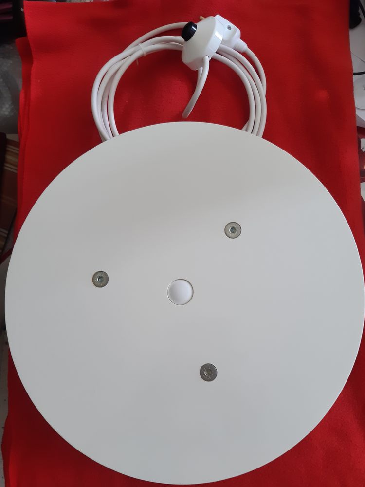 Pr�sentoir plateau tournant motoris� diam�tre 35 cm - NEUF 24 Avion (62)