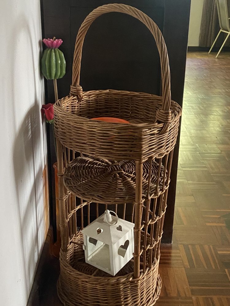 Pr�sentoir pour fleurs 25 Remire-Montjoly (97)