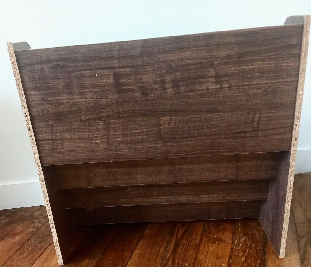 Pr�sentoir pour livres pour enfants et revues 30 Villiers-sur-Marne (94)