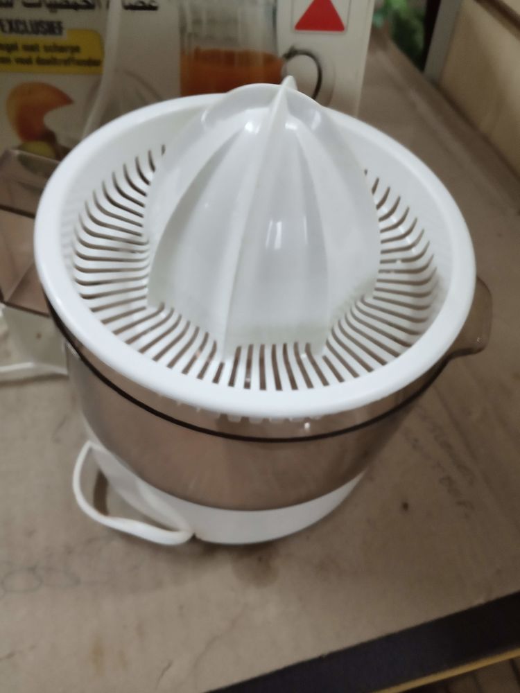 Presse agrumes �lectrique 6 Le Creusot (71)