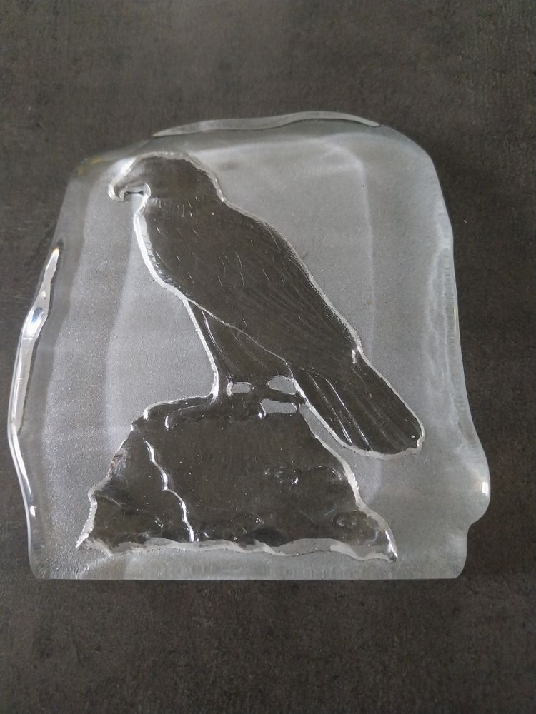 Presse-papier Aigle une image en verre vintage ann�es 80 30 Montigny-sur-Avre (28)