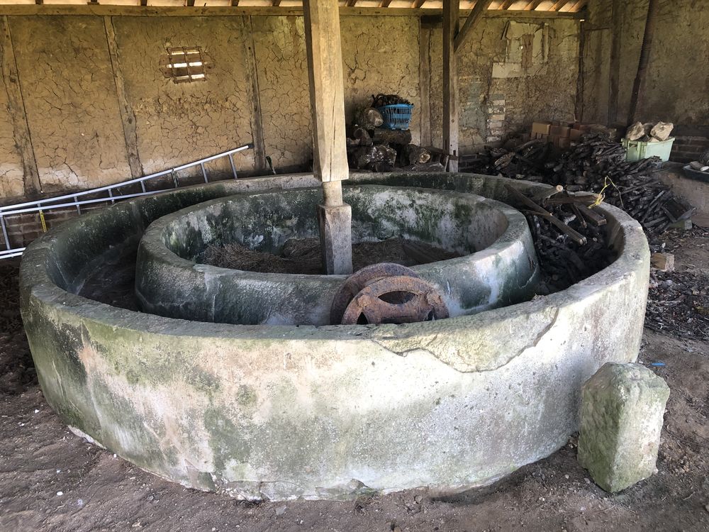 pressoir � pommes 3000 Saint-Aubin-le-Vertueux (27)