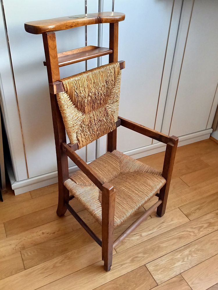 PRIE-DIEU ANCIEN EN BOIS - SI�GE ET AGENOUILLOIR EN PAILLE - 0 Versailles (78)