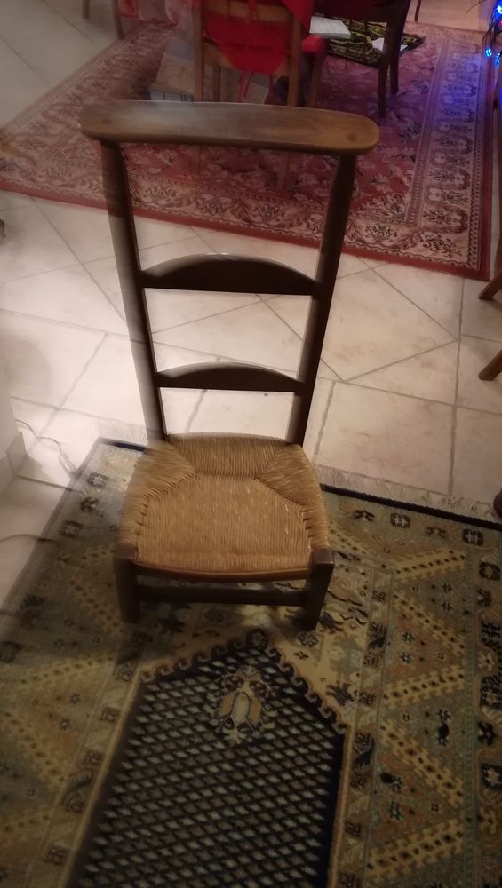 Prie Dieu 25 Jaunay-Clan (86)