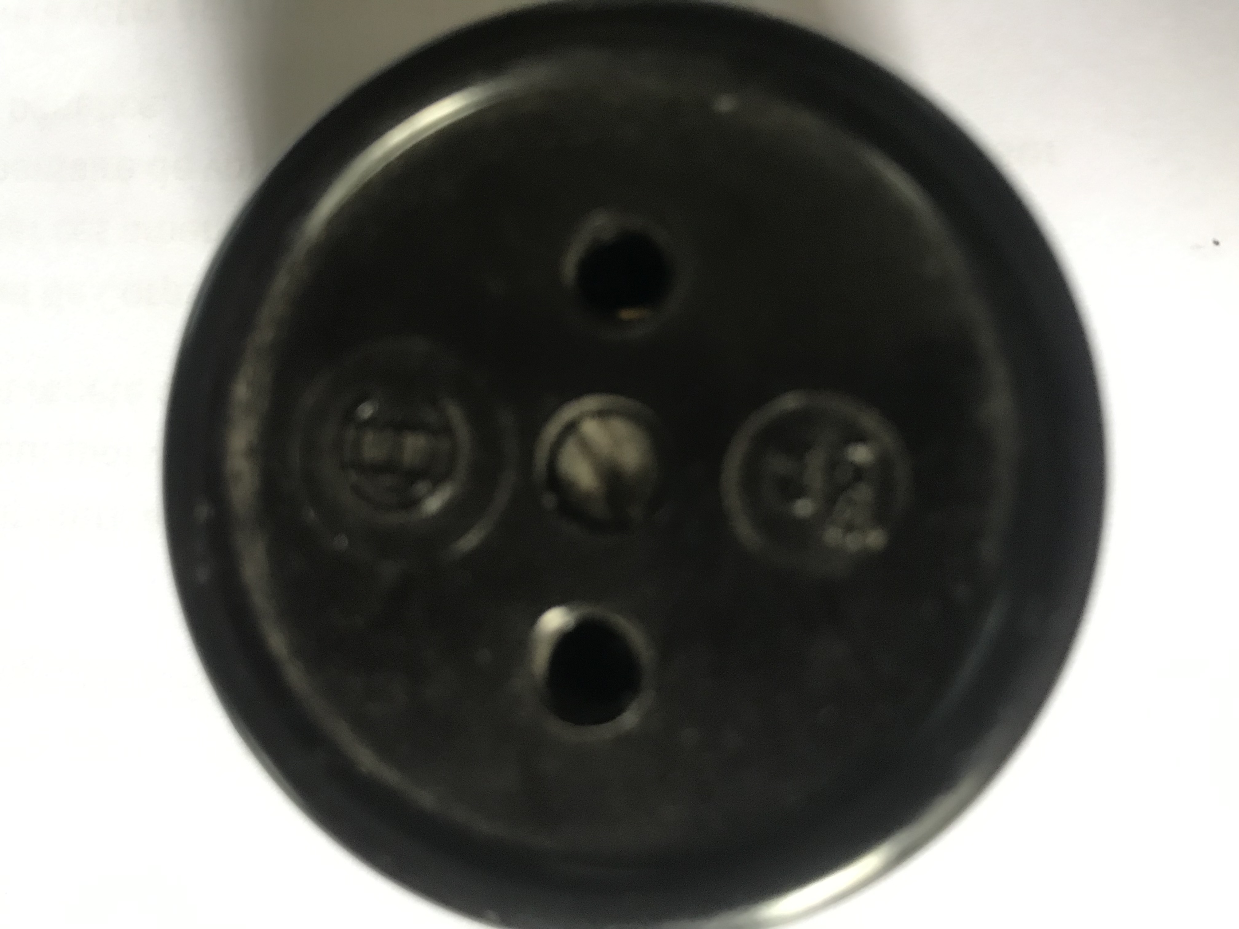 prise de courant en bak�lite vintage 12 Richwiller (68)