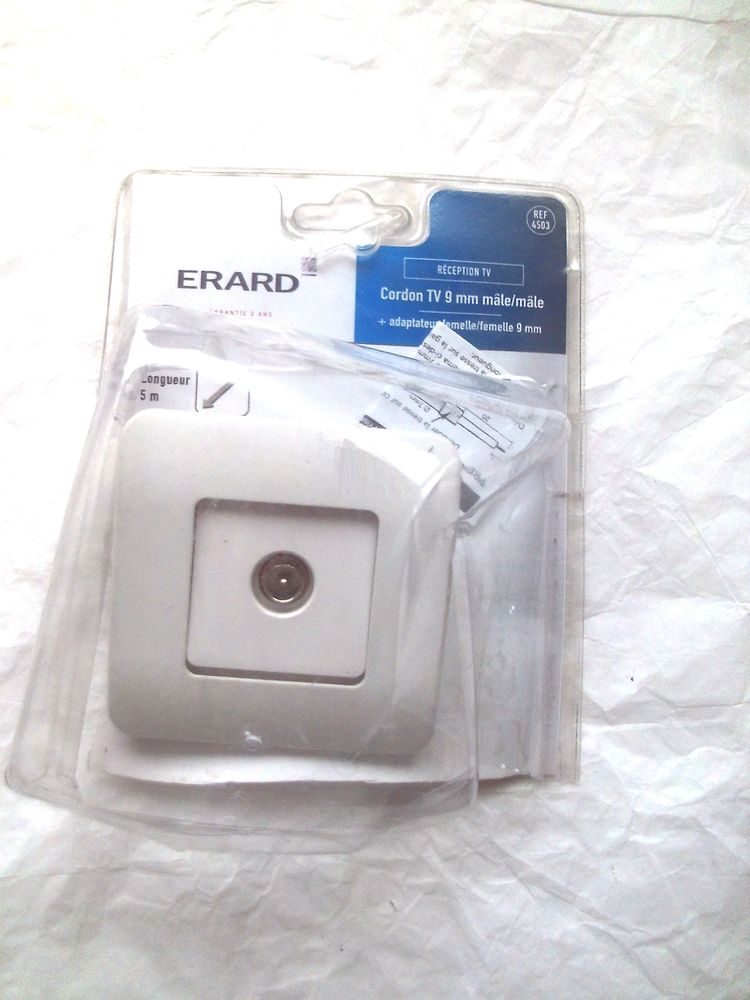 Prise murale TV Erard encastrable plastique 3 Villeurbanne (69)