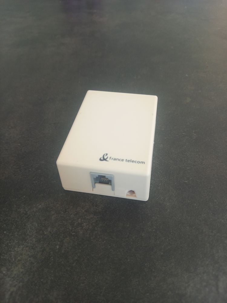 Prise RJ11 t�l�phone ou autre 3 Boisset-et-Gaujac (30)