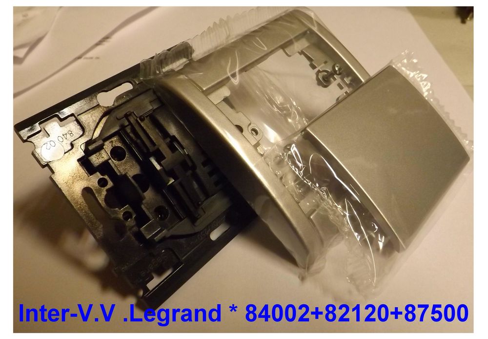  Prises & Inter/Va et Vient LEGRAND SAGANE ALUMIDE, 600 �tr�chy (91)