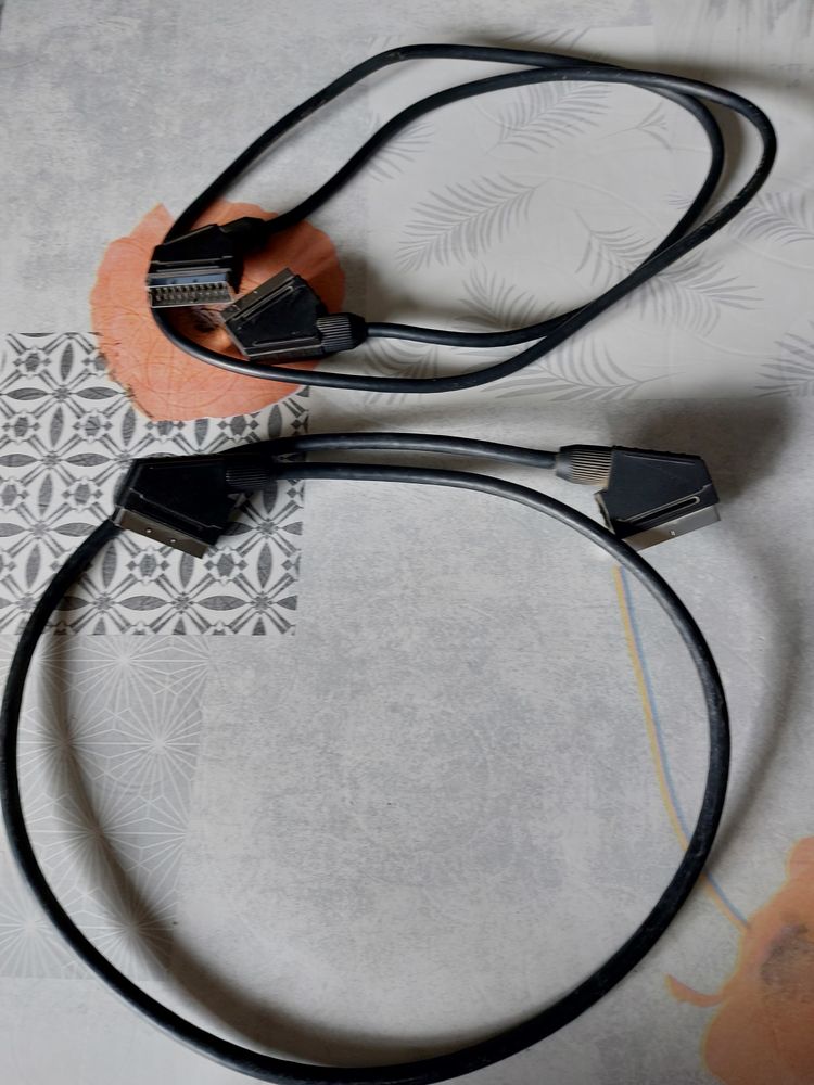 prises p�ritel 2 Beauquesne (80)