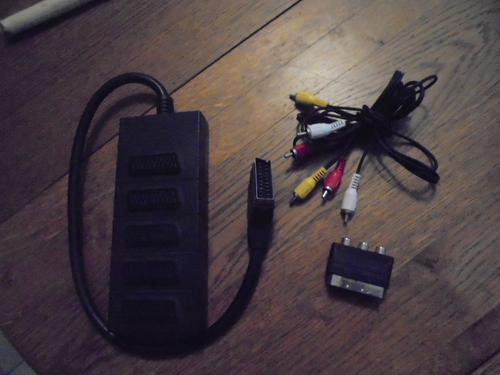 prises p�ritel 7 Sauvian (34)