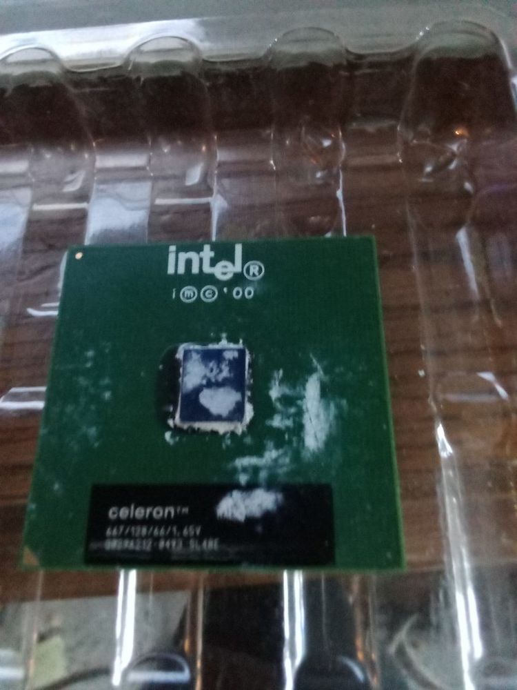 processeur celeron s70 a  667MHZ BUS 66 14 Lampertheim (67)