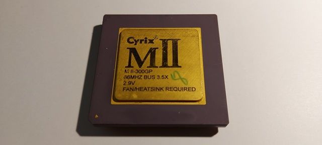 Processeur CYRIX M II 300 GP - 66 Mhz - BUS 3,5x-2,9 v 95/97 25 Cellule (63)